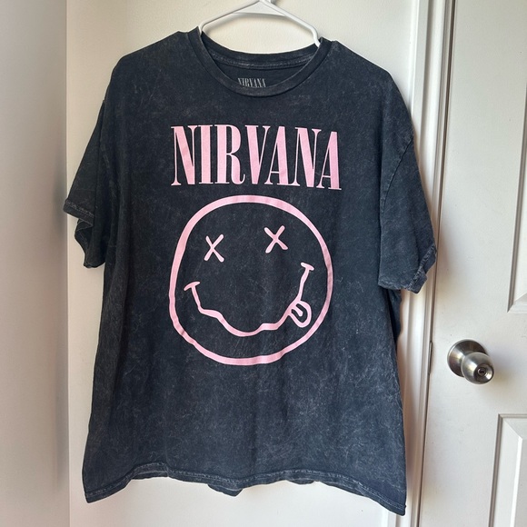NIRVANA Tops - Nirvana T-shirt